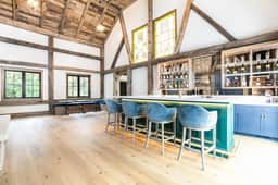 9BR Sorin's Estate w/ Pool and Paddle Tennis Court
