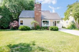 Cozy, Freshly Updated 3BR Home 5 Min from ND