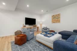 Irish Manor Suite | Luxury 1BR/1BA Near ND - Image 5