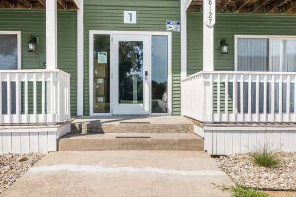 2B/2BA Near ND | Private Balcony | Walk to Campus - Image 1