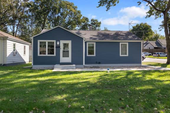 3BR/1BA Updated South Bend Retreat Close to ND - Image 1