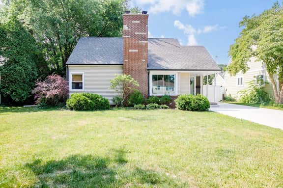 Cozy, Freshly Updated 3BR Home 5 Min from ND