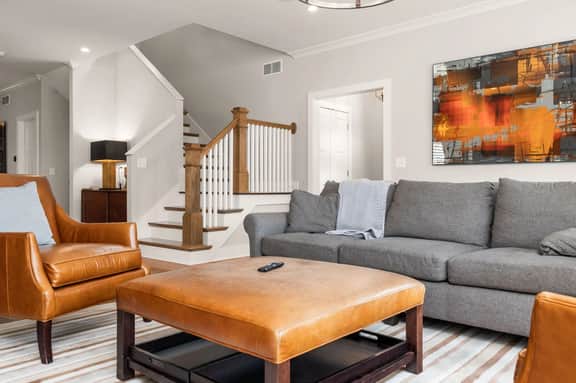 420 S Notre Dame Ave - Image 5